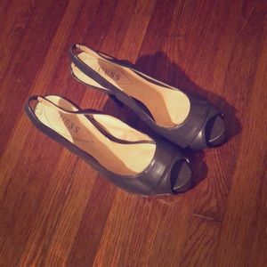 Gray Guess Peep Toes Heels!
